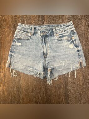 American Eagle Distressed Cutoff Cuffed Mom Shorts Size 00